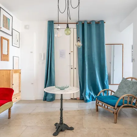 Apartment T4 En Plein Coeur De *